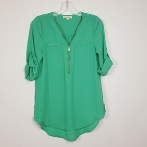 Women's Top Color Green 3/4 sleeve V Neck Small